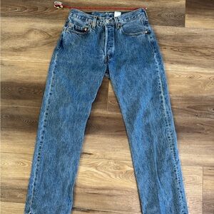 Classic Levis 501 Denim Jeans for men or women